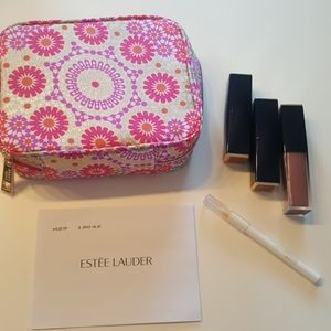 NEW Estée Lauder Makeup Case and Lip Bundle